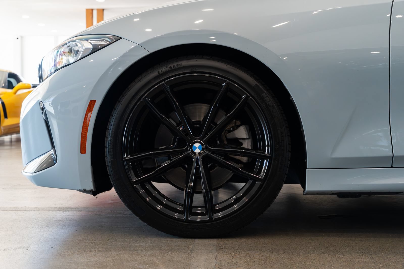 Used 2024 BMW 330i Sedan w/ M Sport Package RWD image 7