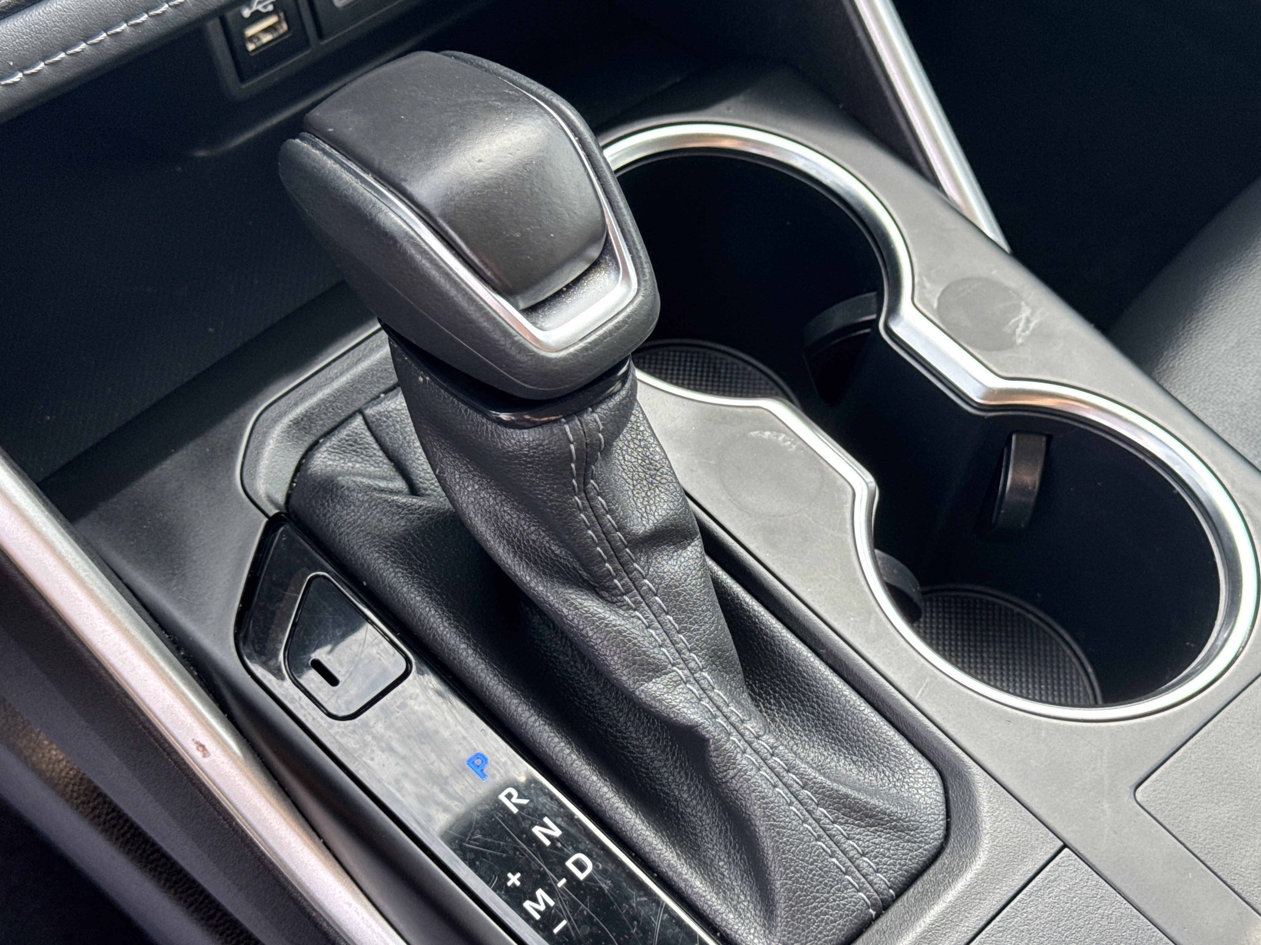 Used 2024 Toyota Highlander LE image 21