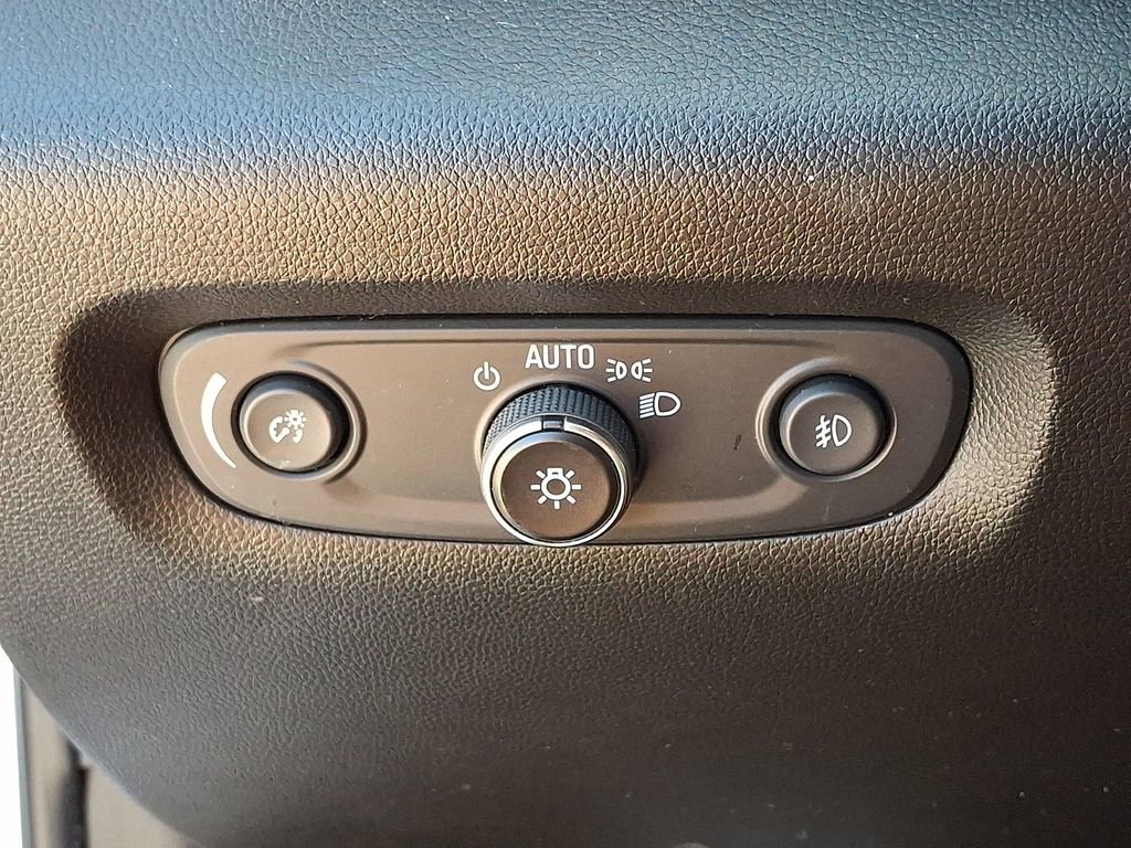 Used 2021 Chevrolet Traverse LT AWD/4WD image 25