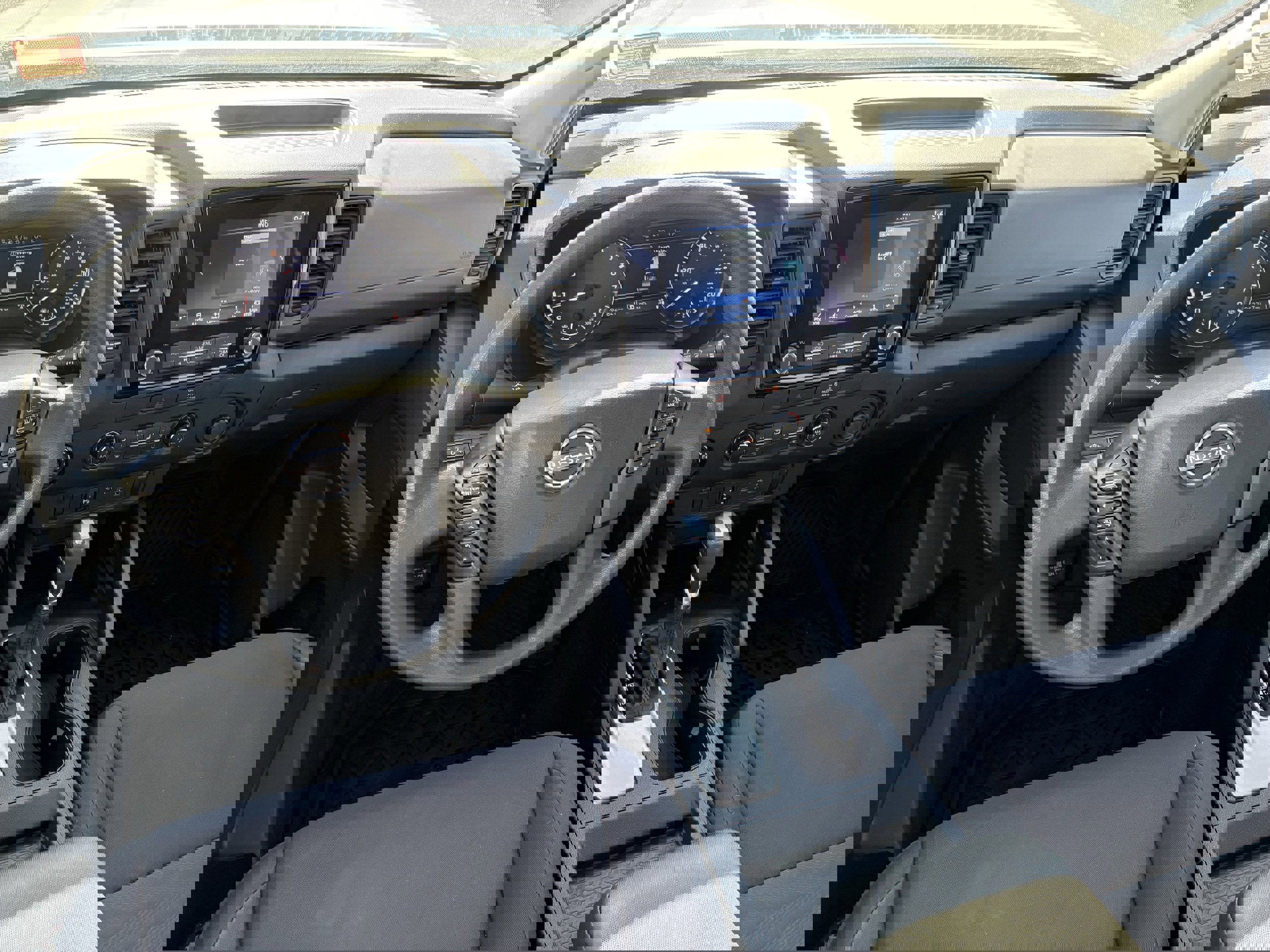 Used 2022 Nissan Frontier S w/ Technology Package image 13