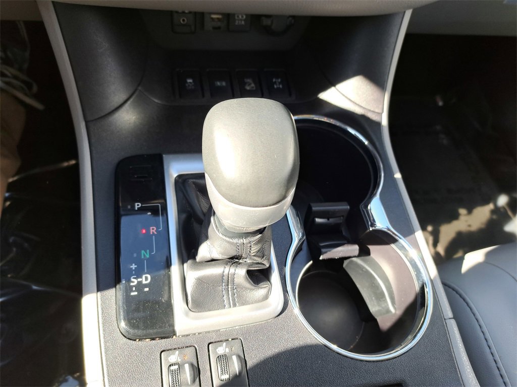 Used 2019 Toyota Highlander XLE image 15