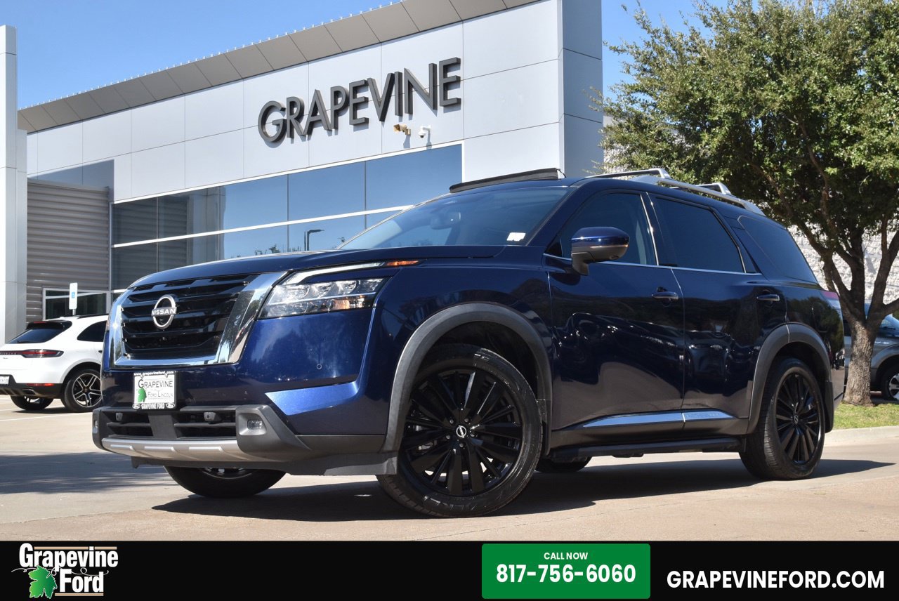 Used 2022 Nissan Pathfinder Platinum w/ Lighting Package (N93) AWD/4WD image 1