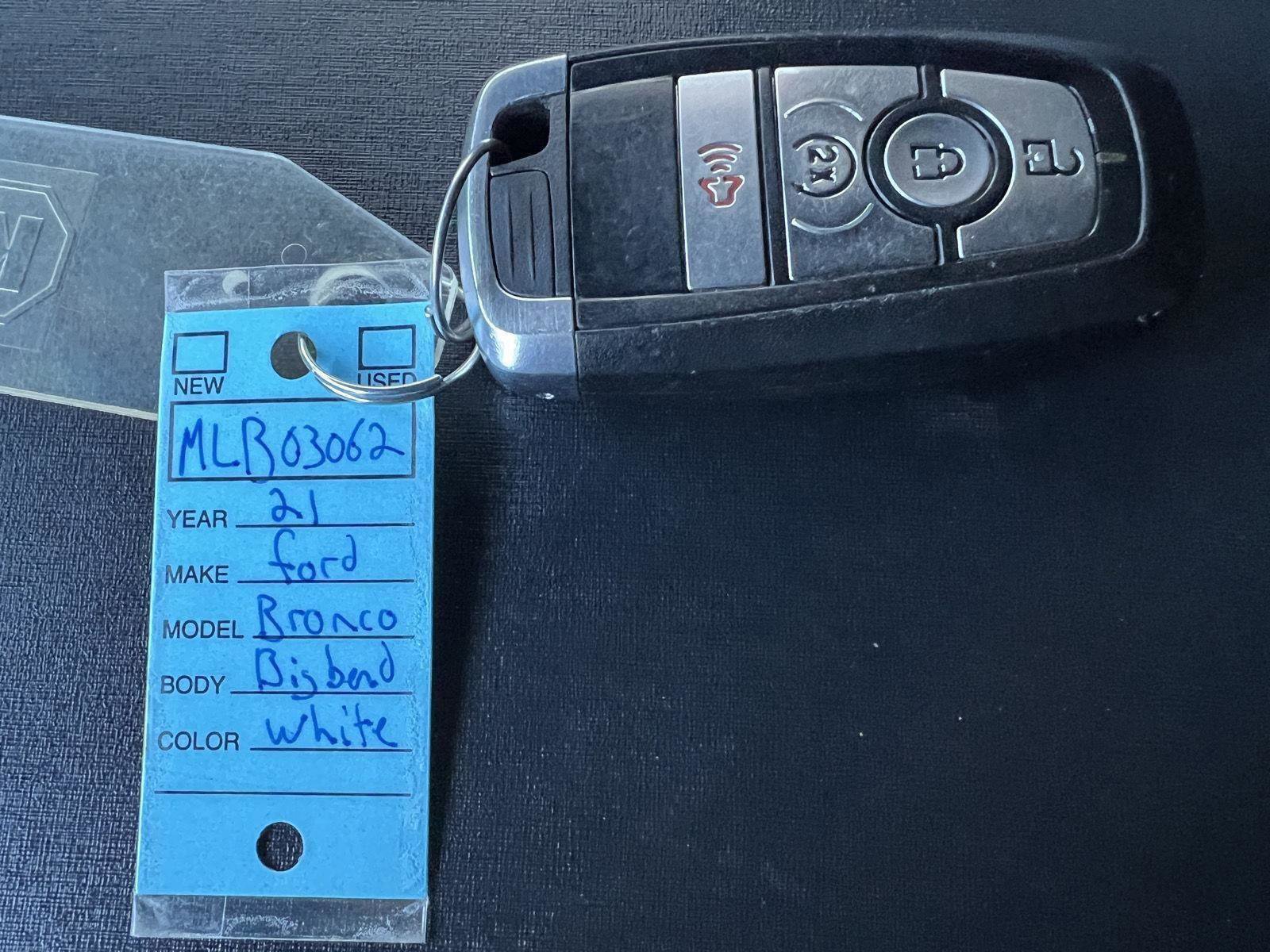 Used 2021 Ford Bronco Big Bend w/ Sasquatch Package image 34