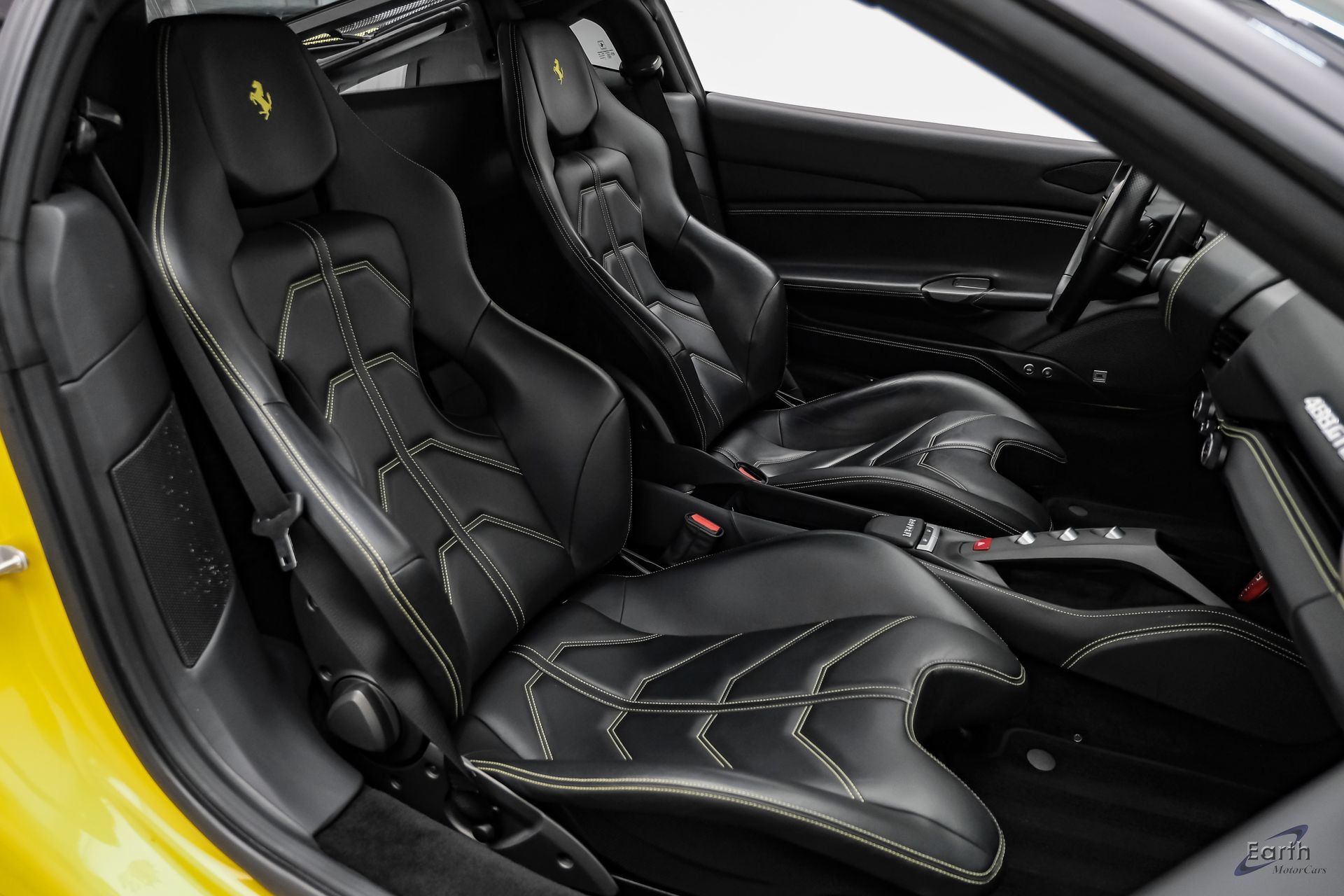 Used 2019 Ferrari 488 GTB RWD image 61