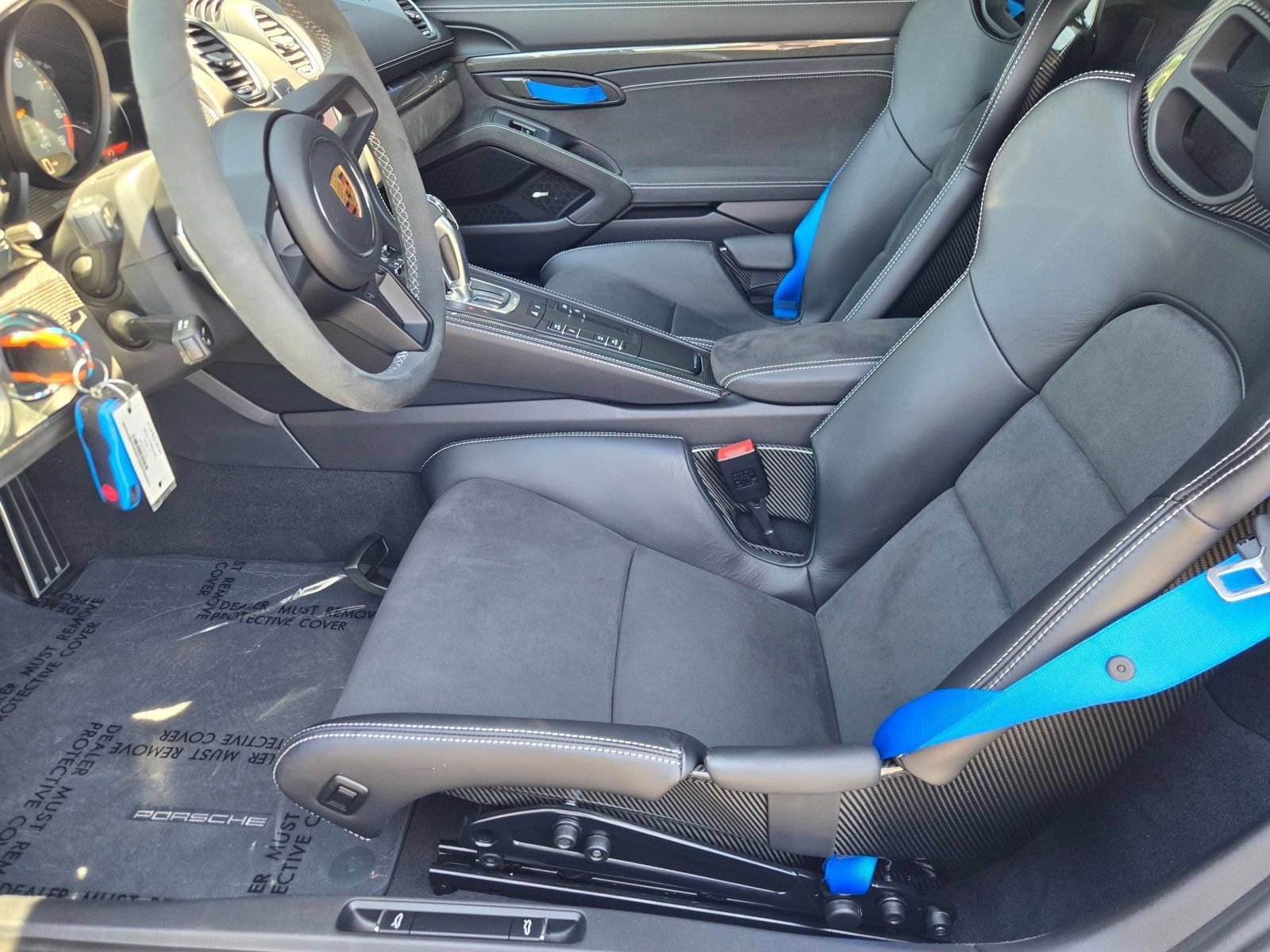 Certified 2023 Porsche 718 Cayman GT4 RWD image 25