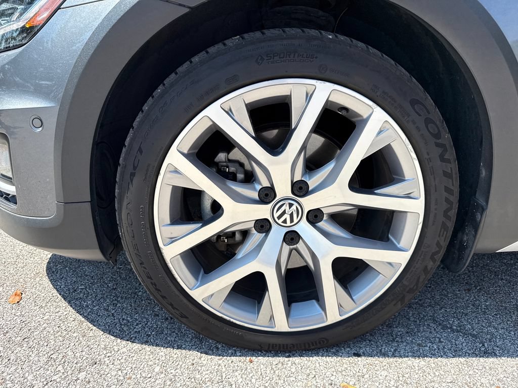 Used 2018 Volkswagen Golf Alltrack SE AWD/4WD image 10