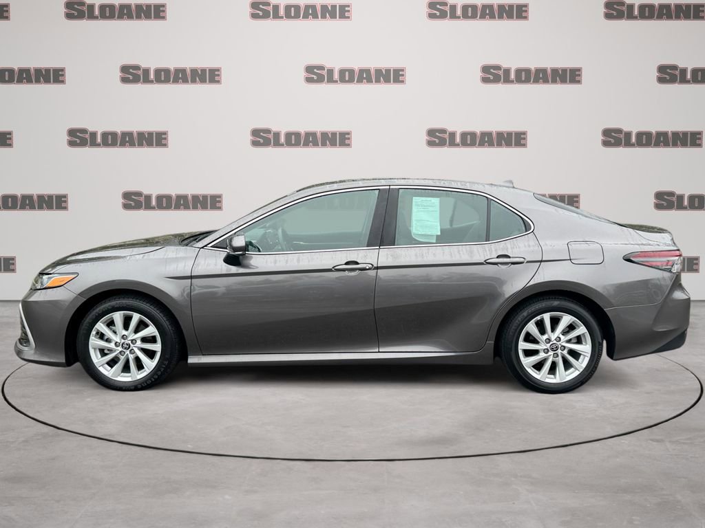 Used 2024 Toyota Camry LE image 2