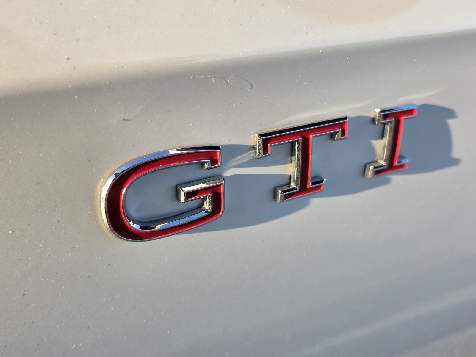 Used 2025 Volkswagen GTI SE FWD image 9