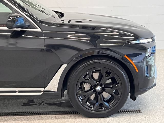 Used 2026 BMW X7 xDrive40i AWD/4WD image 8
