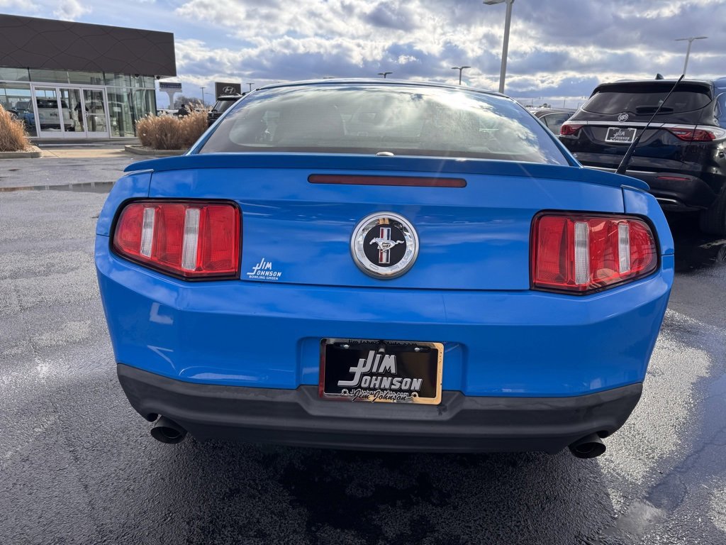 Used 2012 Ford Mustang Premium image 4