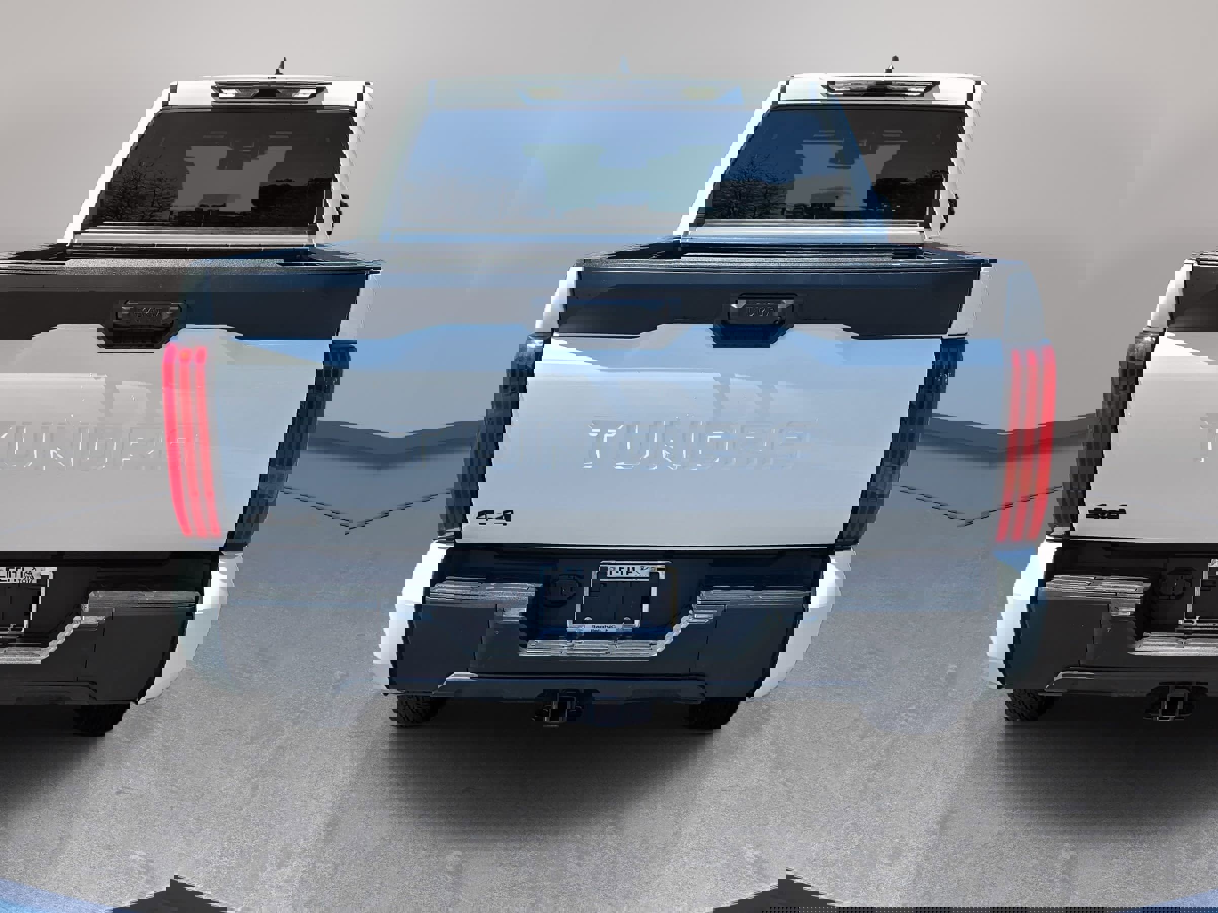 Used 2025 Toyota Tundra SR w/ SR Tow Package image 6