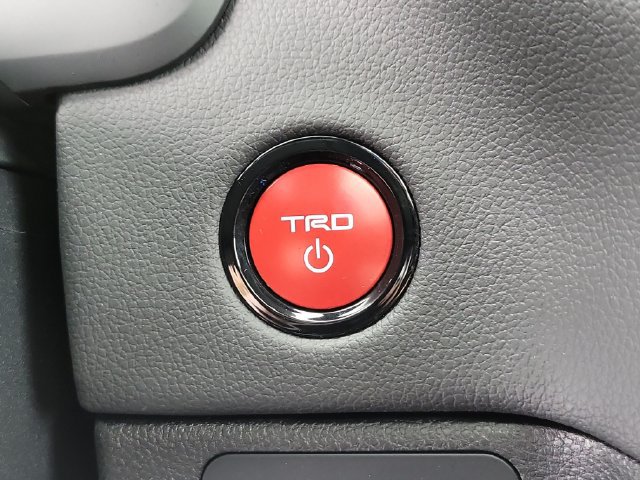 Used 2025 Toyota Sequoia TRD Pro AWD/4WD image 31