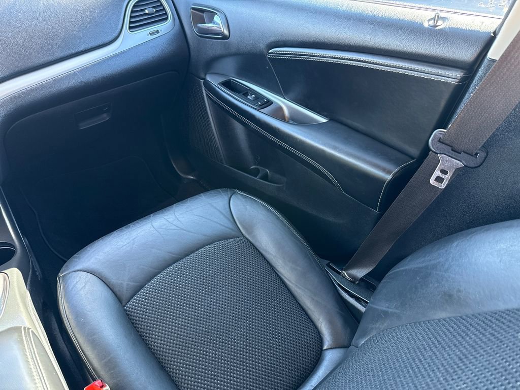 Used 2019 Dodge Journey Crossroad image 16