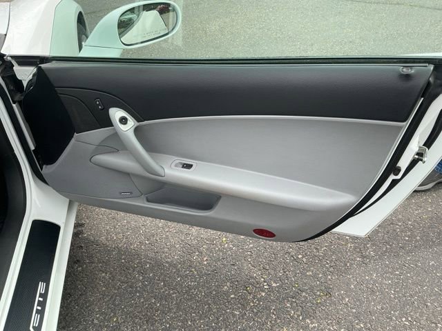 Used 2005 Chevrolet Corvette Convertible w/ Preferred Equipment Group image 14