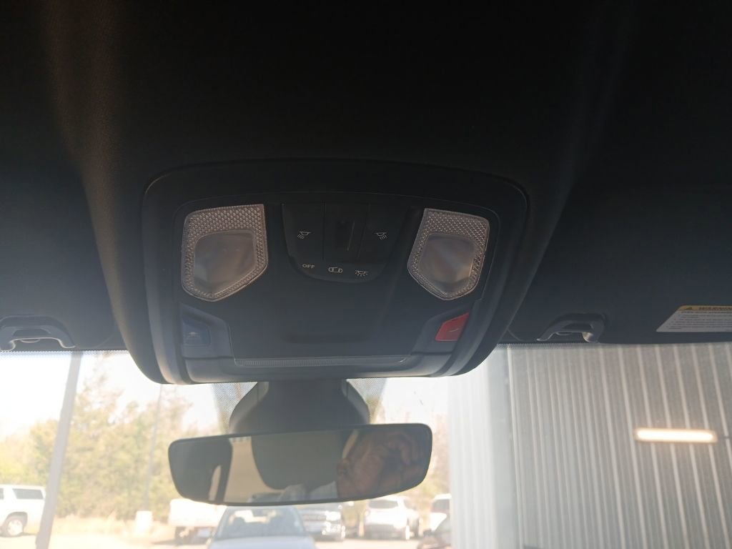 Used 2024 RAM 3500 Big Horn image 23