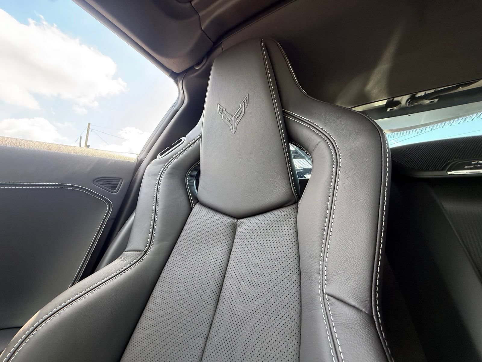 New 2027 Chevrolet Corvette Stingray Coupe w/ 1LT RWD image 18