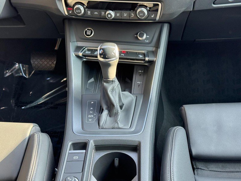 Used 2025 Audi Q3 2.0T Premium w/ Convenience Package image 15