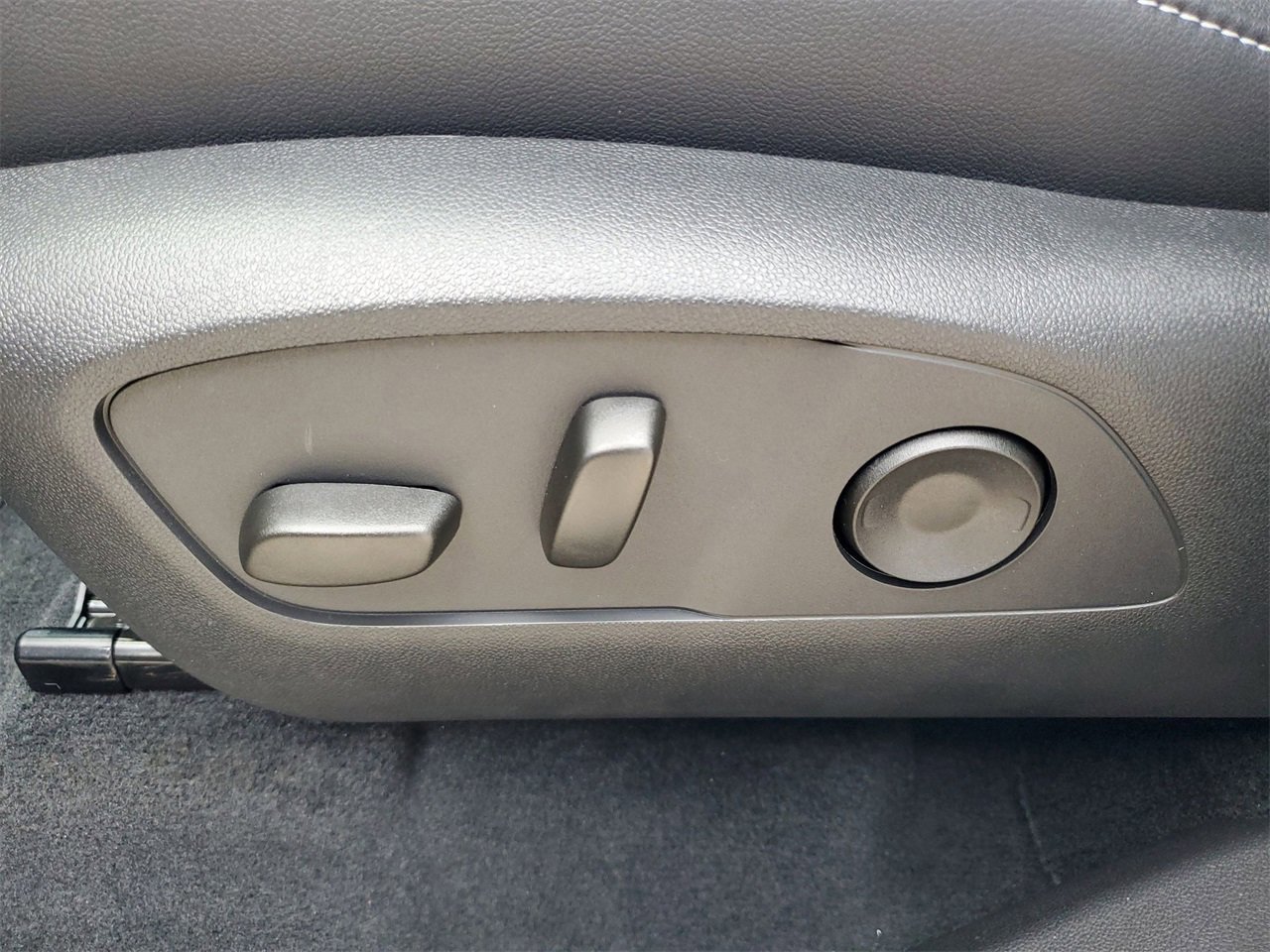 New 2026 Chevrolet Traverse LT w/ Driver Confidence Package image 20