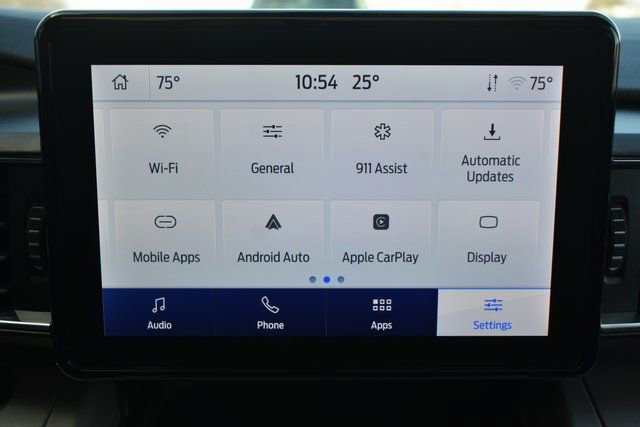 Used 2023 Ford Explorer XLT w/ Equipment Group 202A image 25