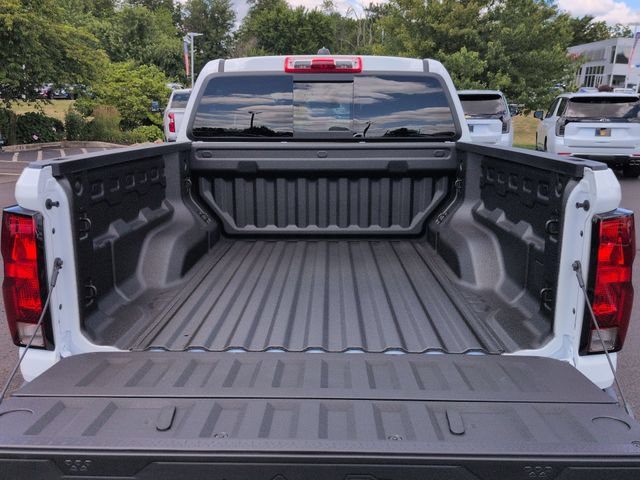 New 2026 Chevrolet Colorado W/T w/ WT Custom Package AWD/4WD image 28