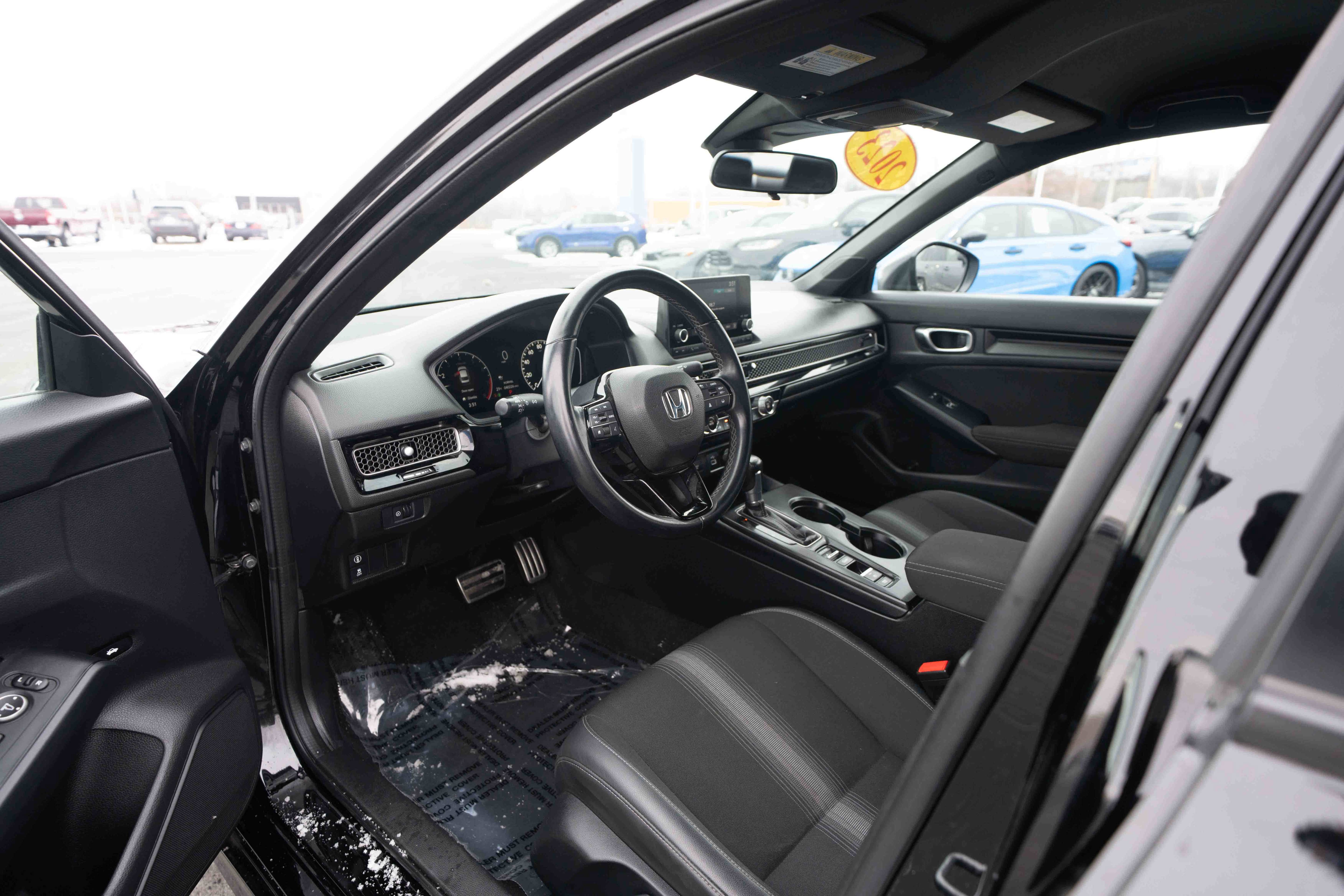 Used 2023 Honda Civic Sport image 8