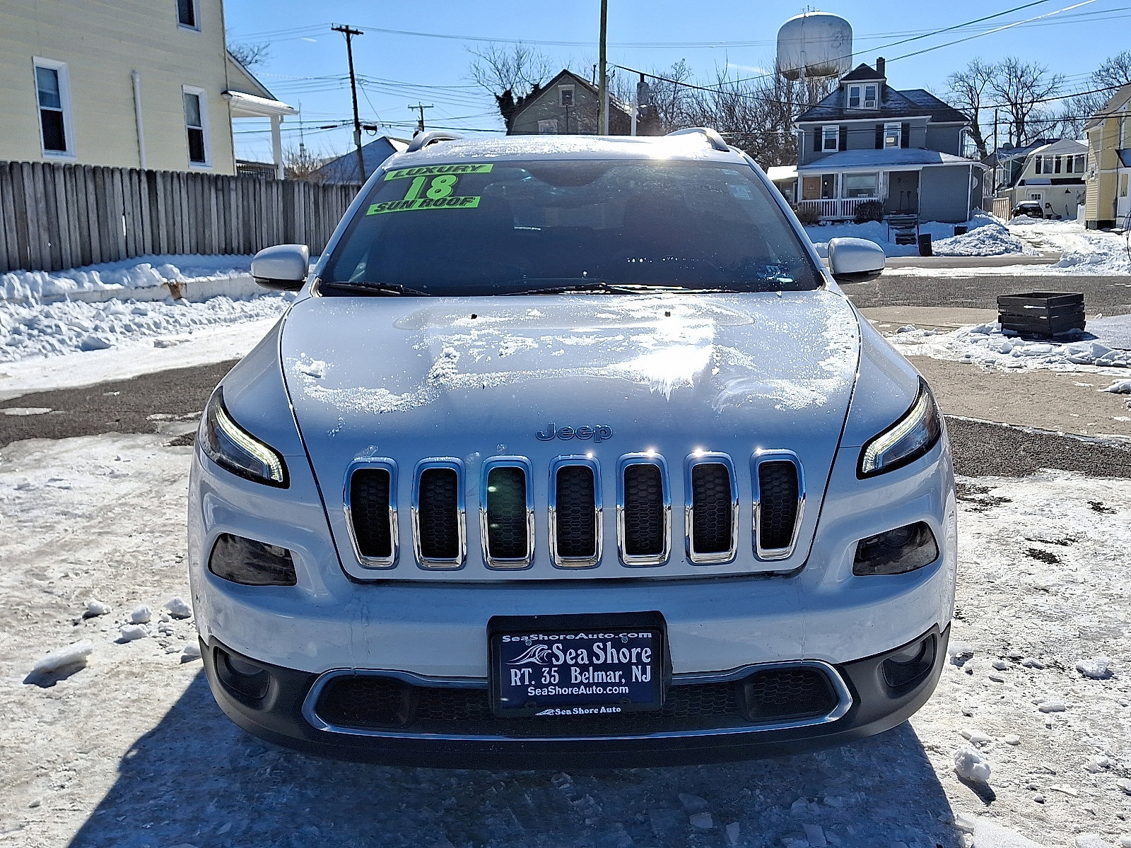 Used 2018 Jeep Cherokee Limited AWD/4WD image 2