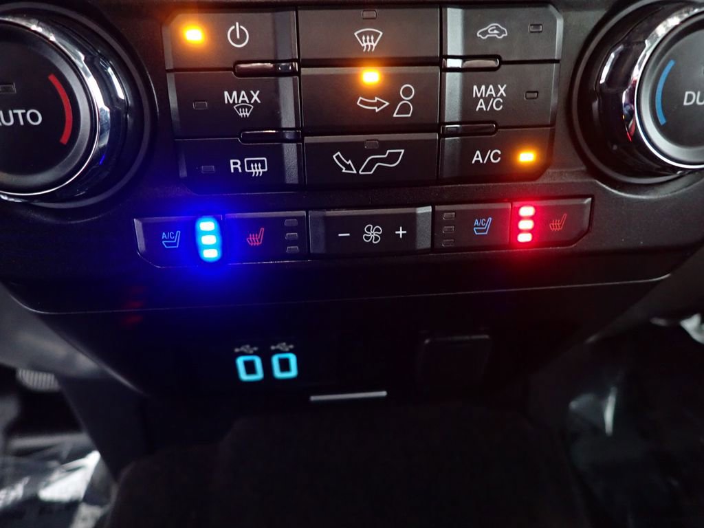 Used 2016 Ford F150 Lariat image 35