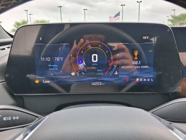 Used 2025 Chevrolet Traverse LT w/ Midnight/Sport Edition image 10