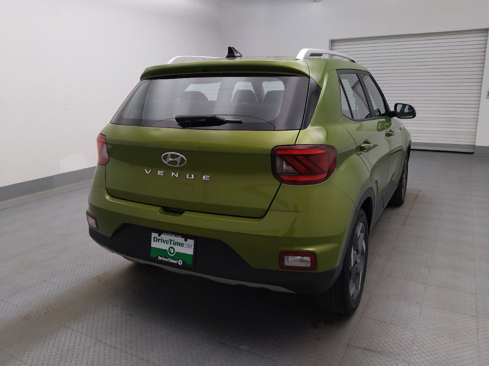 Used 2021 Hyundai Venue SEL image 7