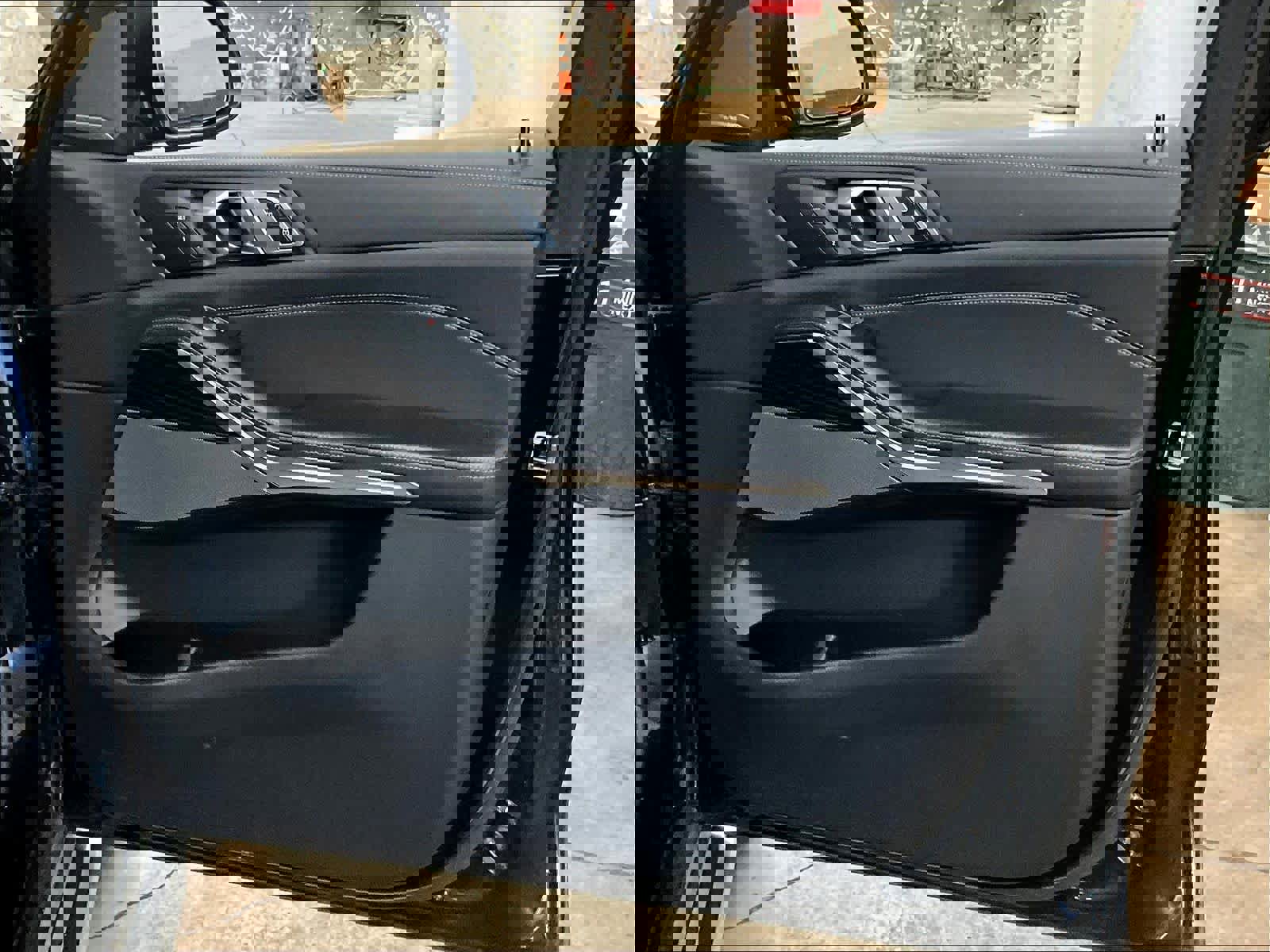 Used 2025 BMW X7 xDrive40i image 25