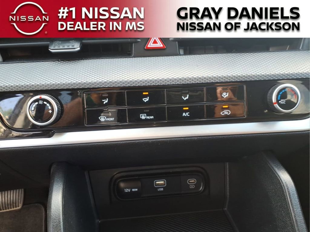 Used 2023 Kia Sportage LX image 17