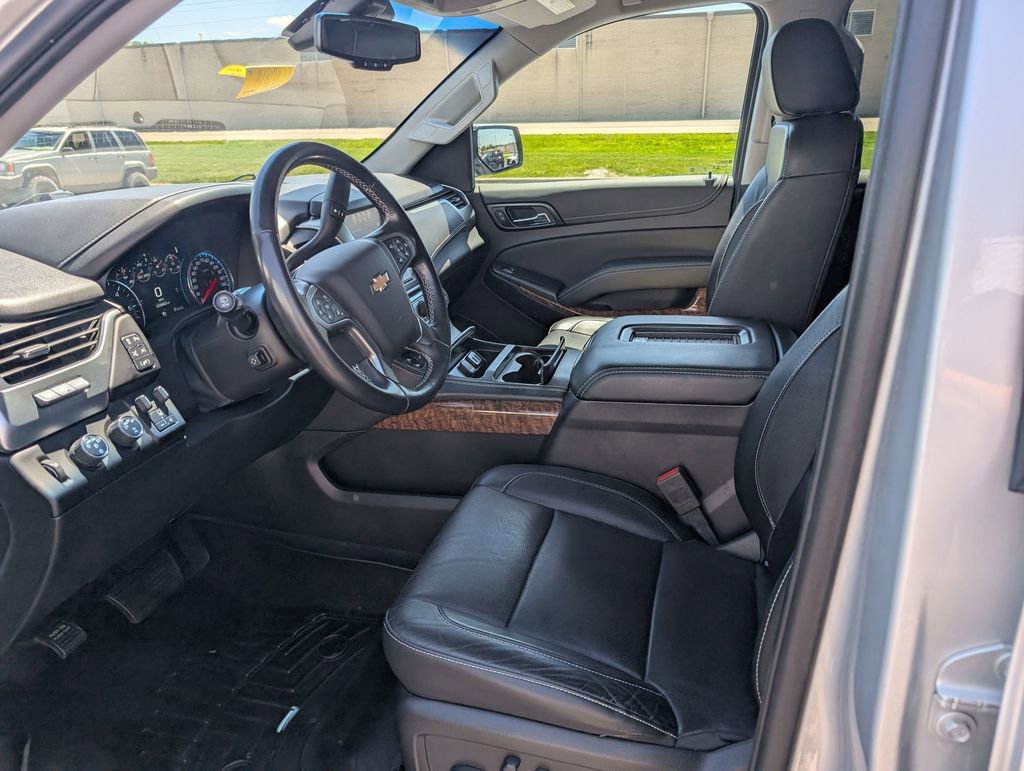 Used 2020 Chevrolet Tahoe Premier w/ Max Trailering Package AWD/4WD image 15