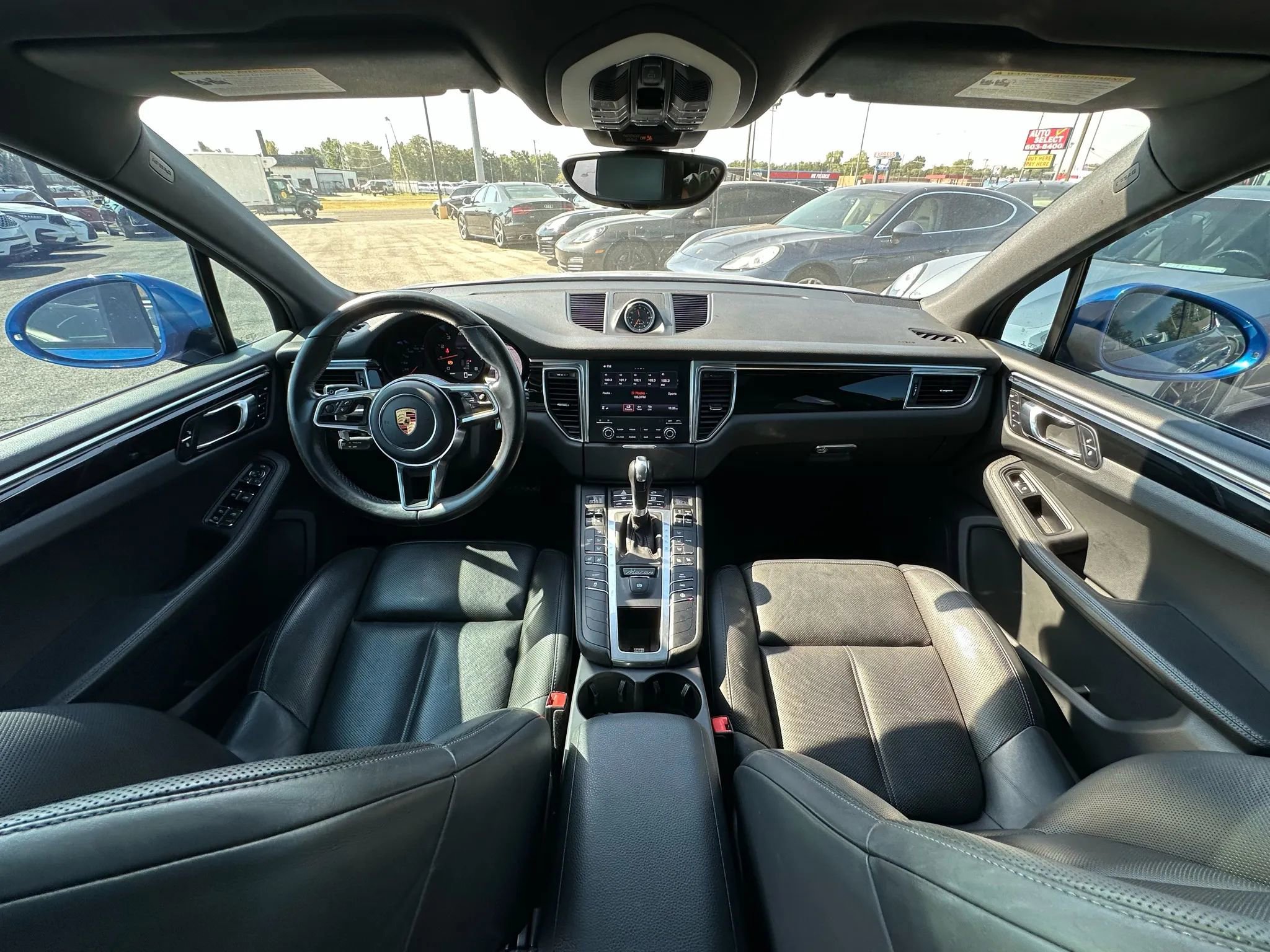 Used 2017 Porsche Macan image 2