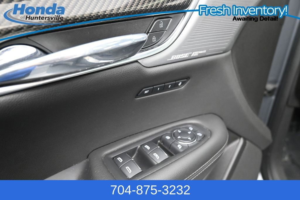 Used 2022 Cadillac XT6 Sport w/ Technology Package AWD/4WD image 20