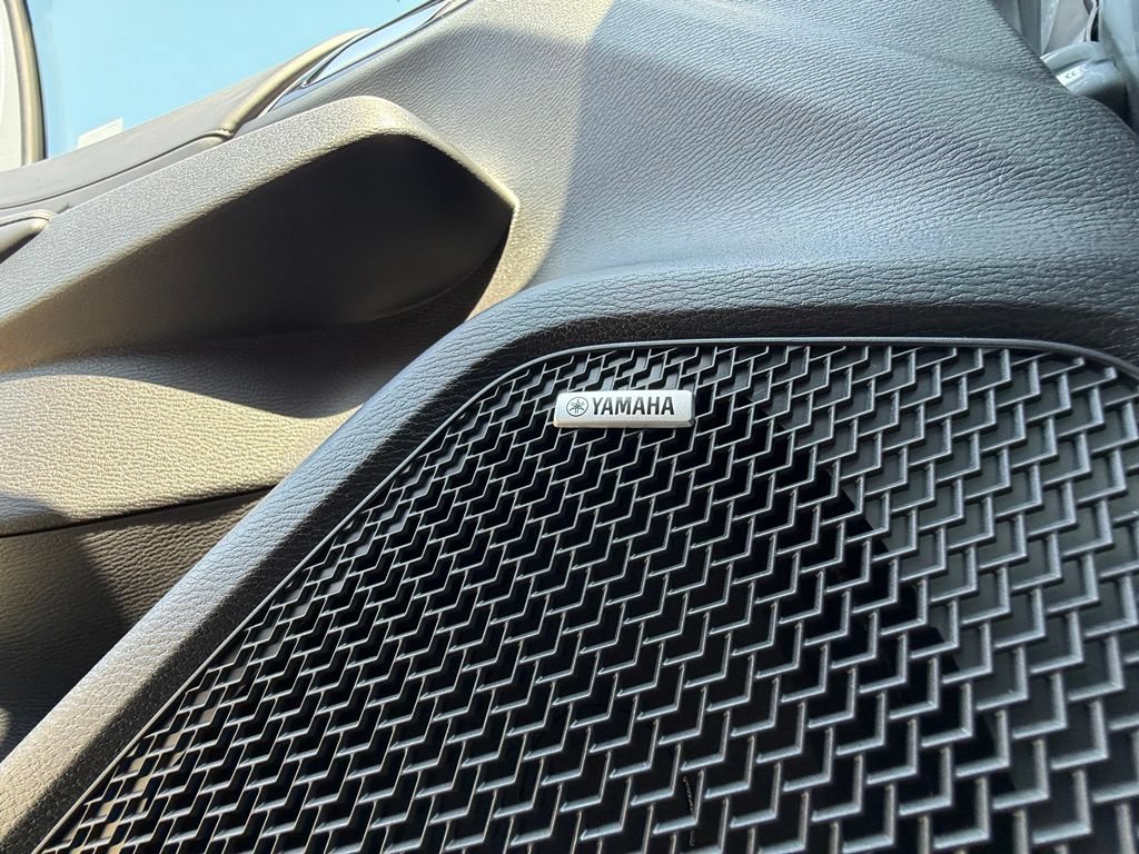 New 2026 Mitsubishi Outlander SEL FWD image 38