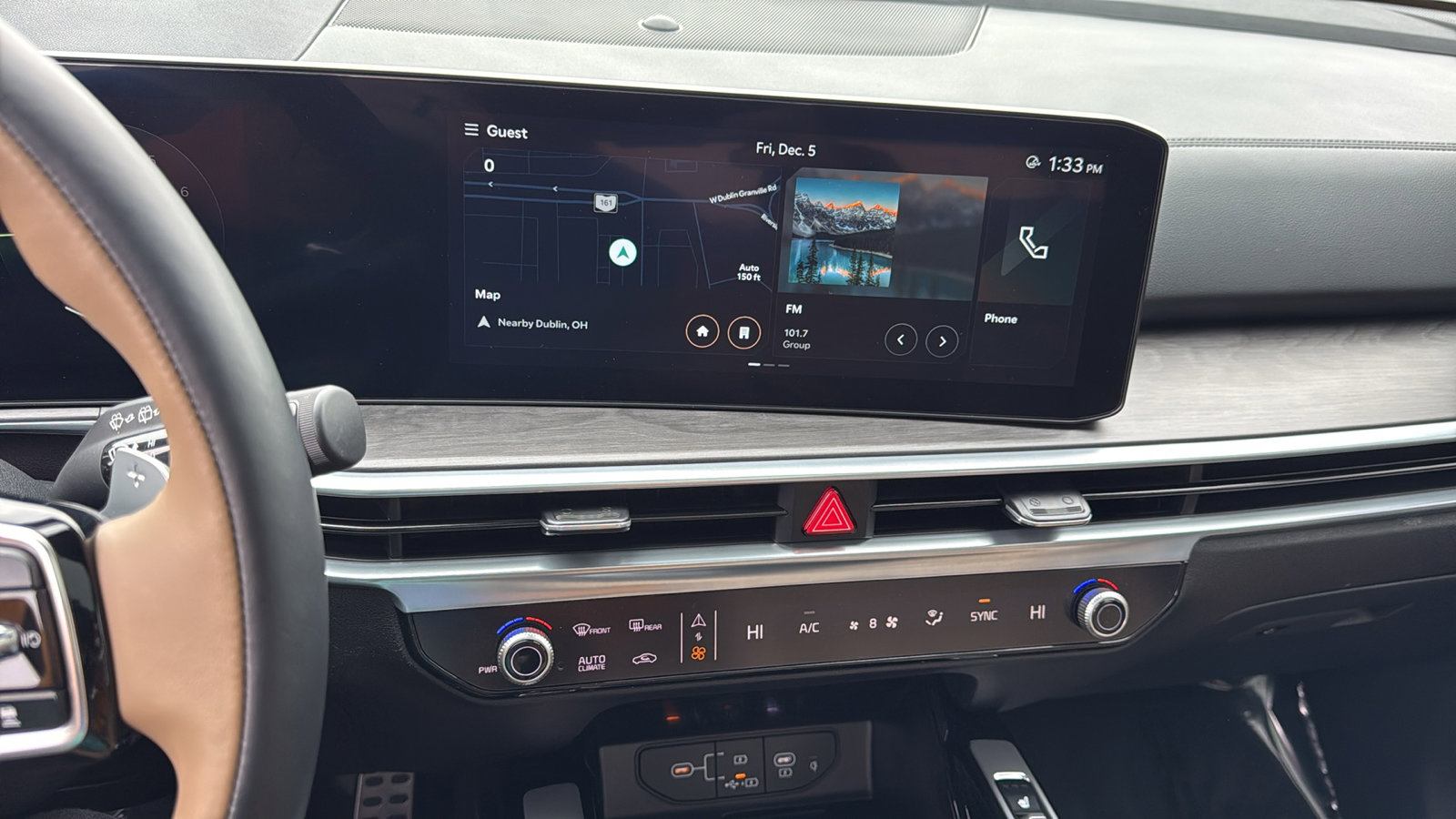 Used 2024 Kia Sorento SX Prestige w/ Olive Brown Leather Package image 19