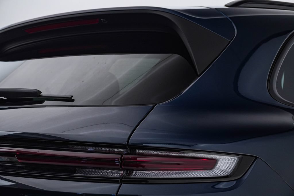 New 2026 Porsche Cayenne AWD/4WD image 12