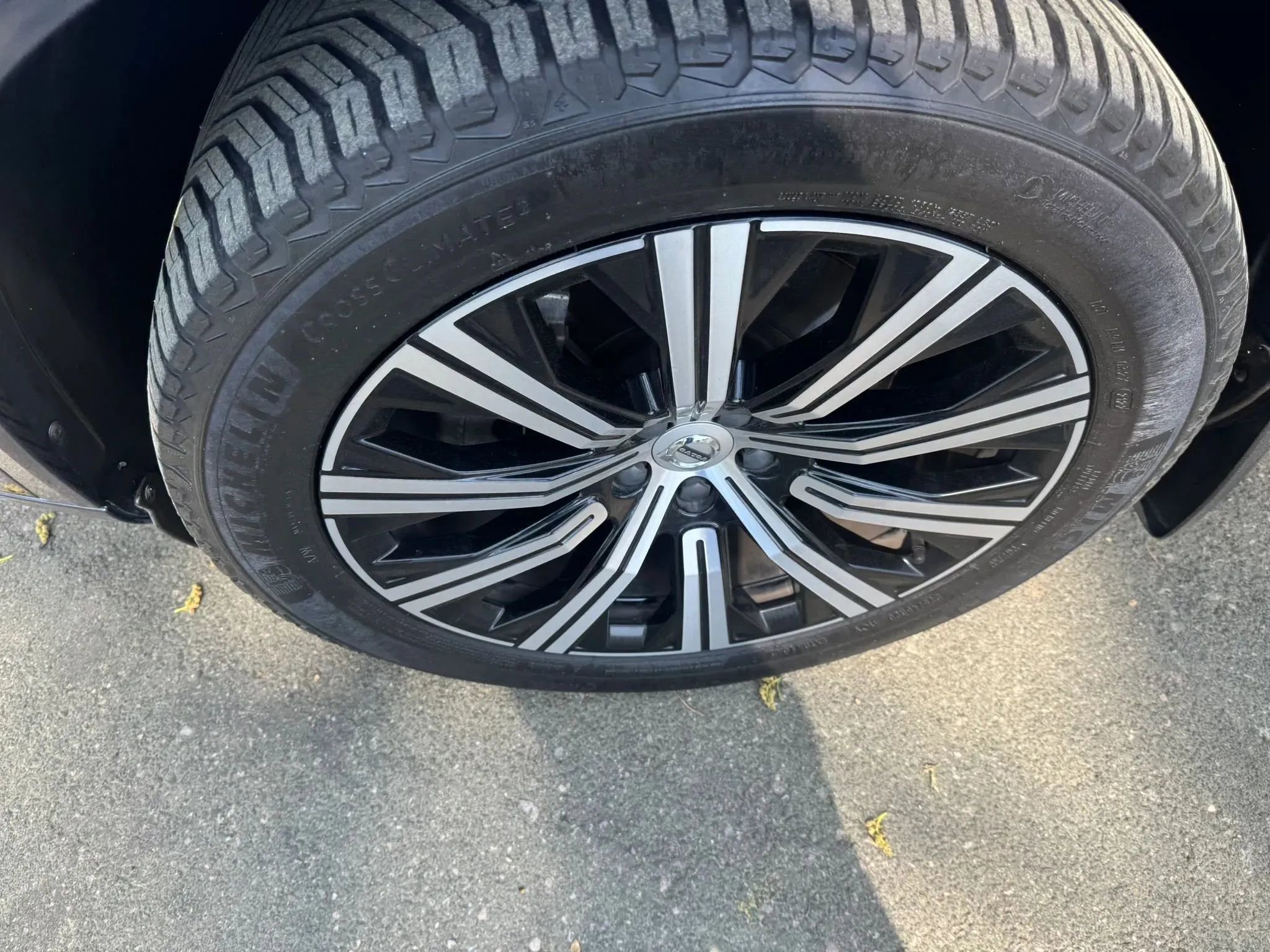 Used 2020 Volvo XC90 T6 Inscription w/ Protection Package Premier AWD/4WD image 9