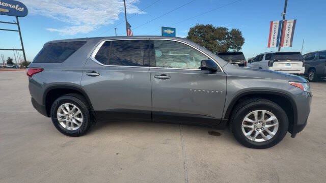 Used 2020 Chevrolet Traverse LS w/ LPO, Floor Liner Package FWD image 9