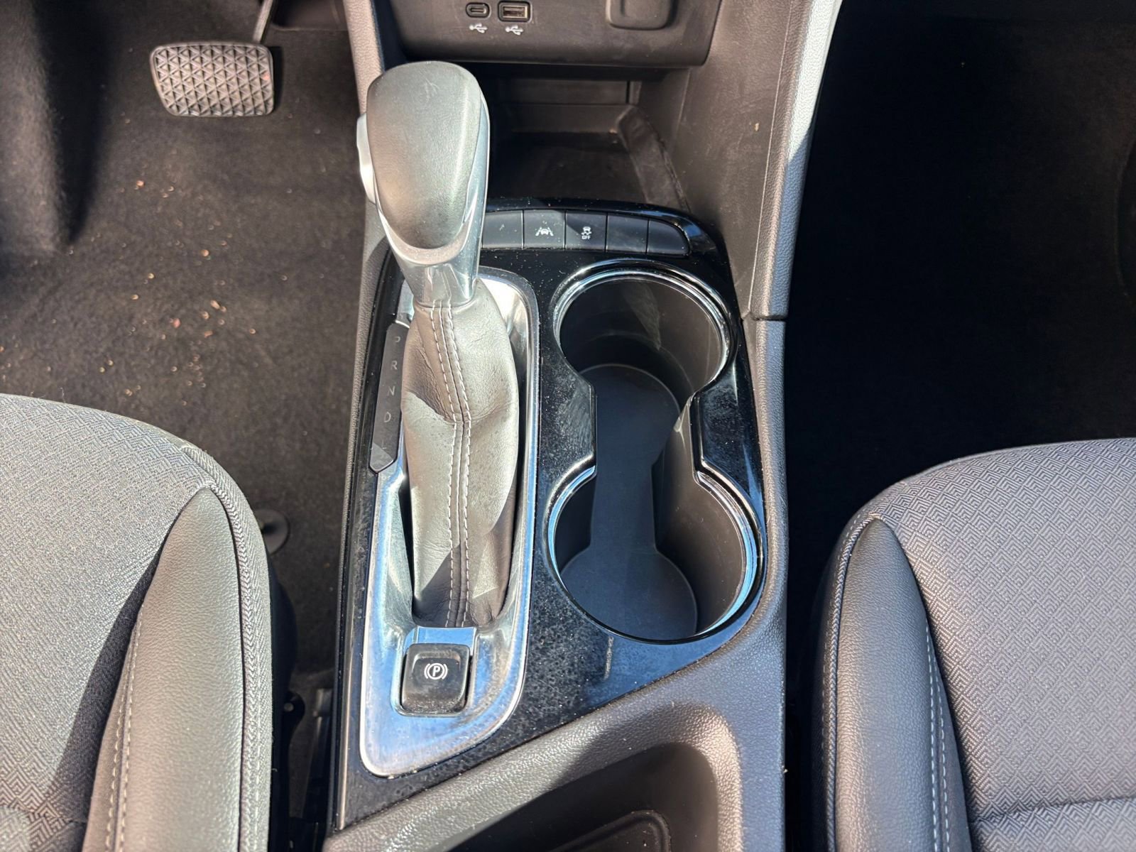 Used 2025 Buick Encore GX Preferred image 41