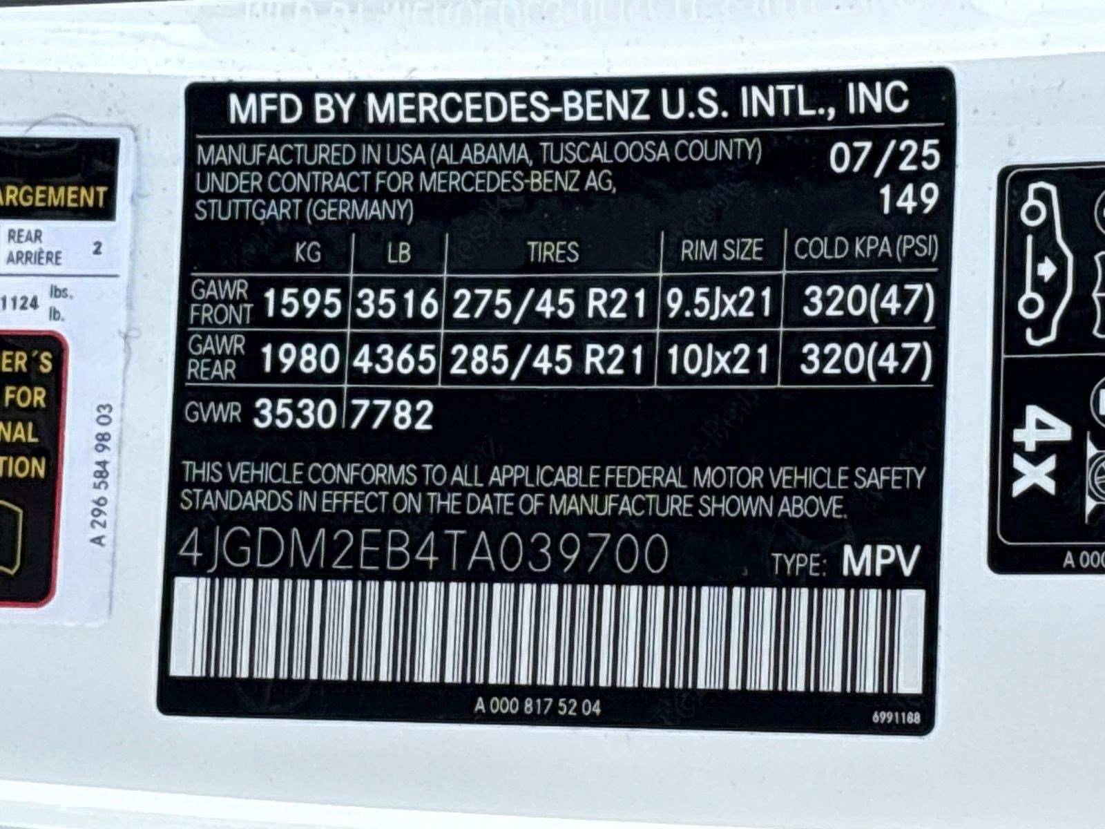 New 2026 Mercedes-Benz EQS 400 4MATIC SUV image 14