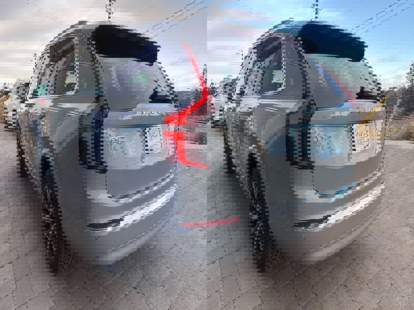 New 2026 Volvo XC90 B5 Core w/ Protection Package image 4