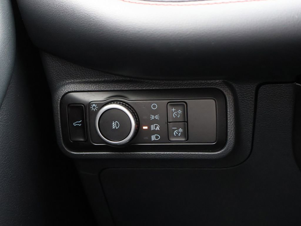 Used 2025 Ford Explorer ST-Line w/ ST-Line Street Pack AWD/4WD image 32