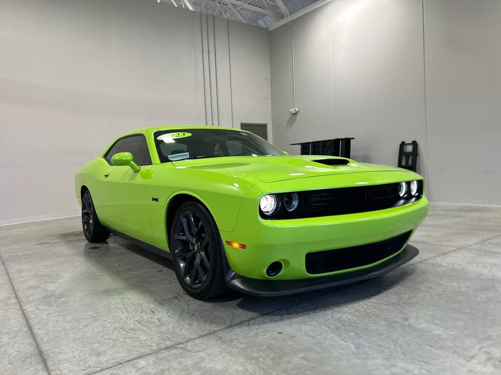 Used 2023 Dodge Challenger R/T w/ Blacktop Package image 4