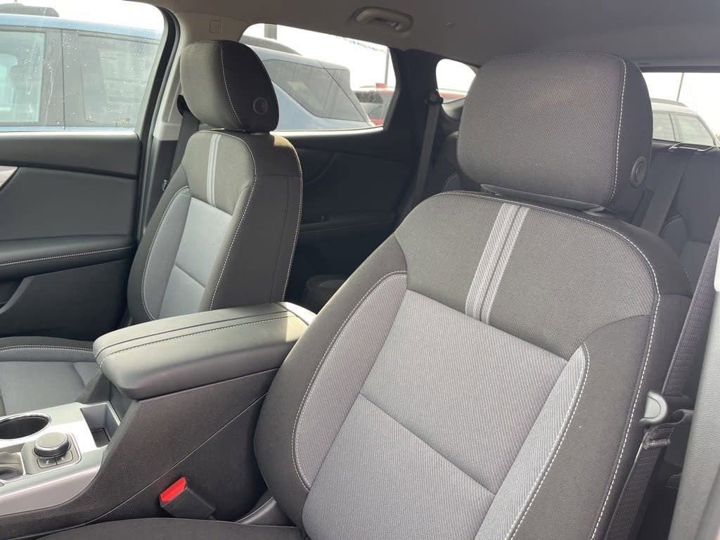 New 2026 Chevrolet Blazer LT w/ Convenience Package image 10