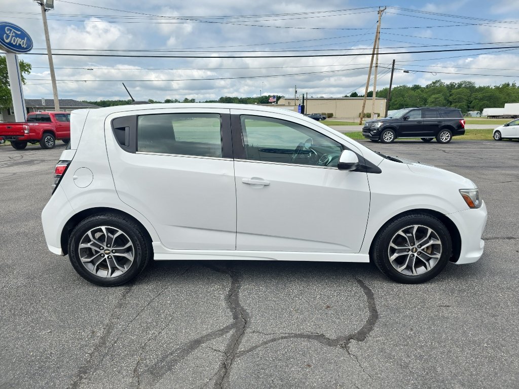 Used 2017 Chevrolet Sonic LT FWD image 5
