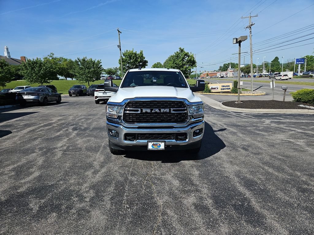 Used 2024 RAM 2500 Big Horn w/ Off Road Package AWD/4WD image 9
