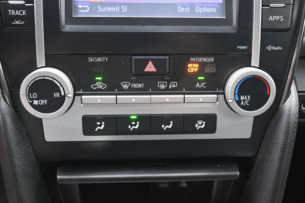 Used 2012 Toyota Camry SE FWD image 23