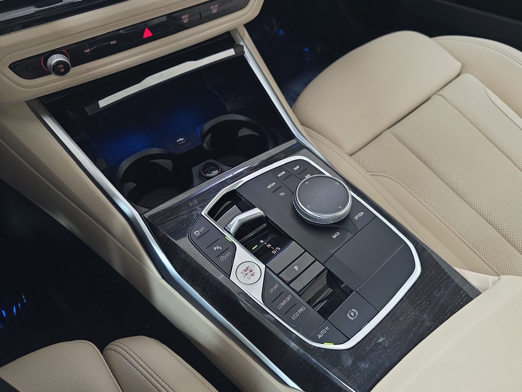 Certified 2023 BMW 330i Sedan w/ Driving Assistance Package RWD image 26