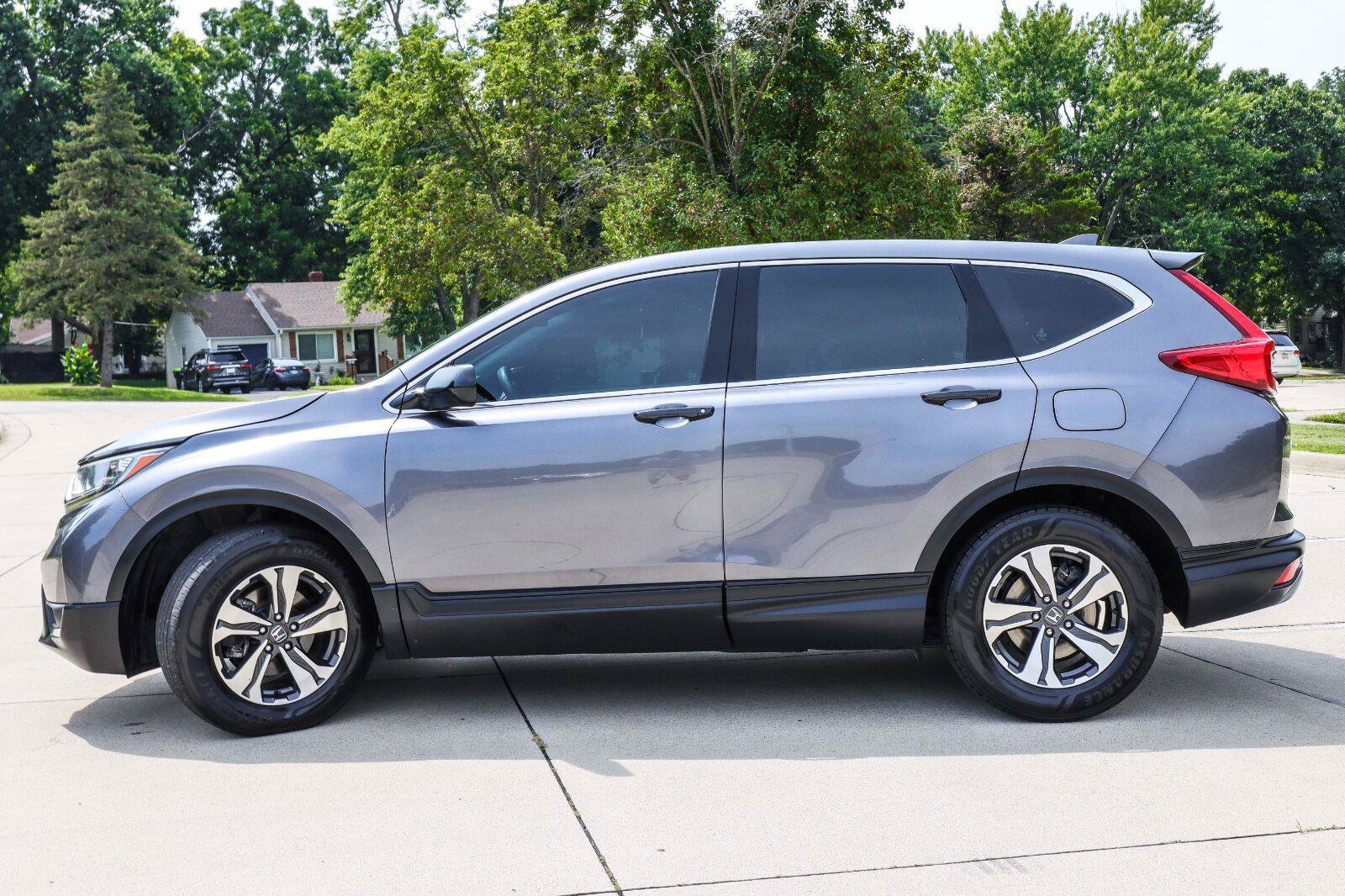 Used 2019 Honda CR-V LX image 4